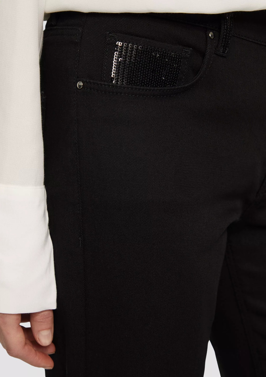 WhatsApp Image 2025-12-31 at 12.35.12 AM (49)